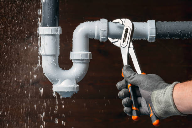 Professional Pipe Repair technician working in Rice, TX